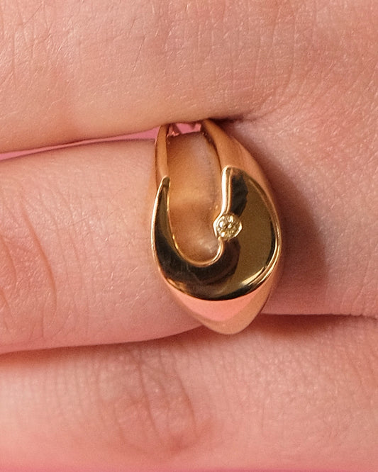 NOUN Ring